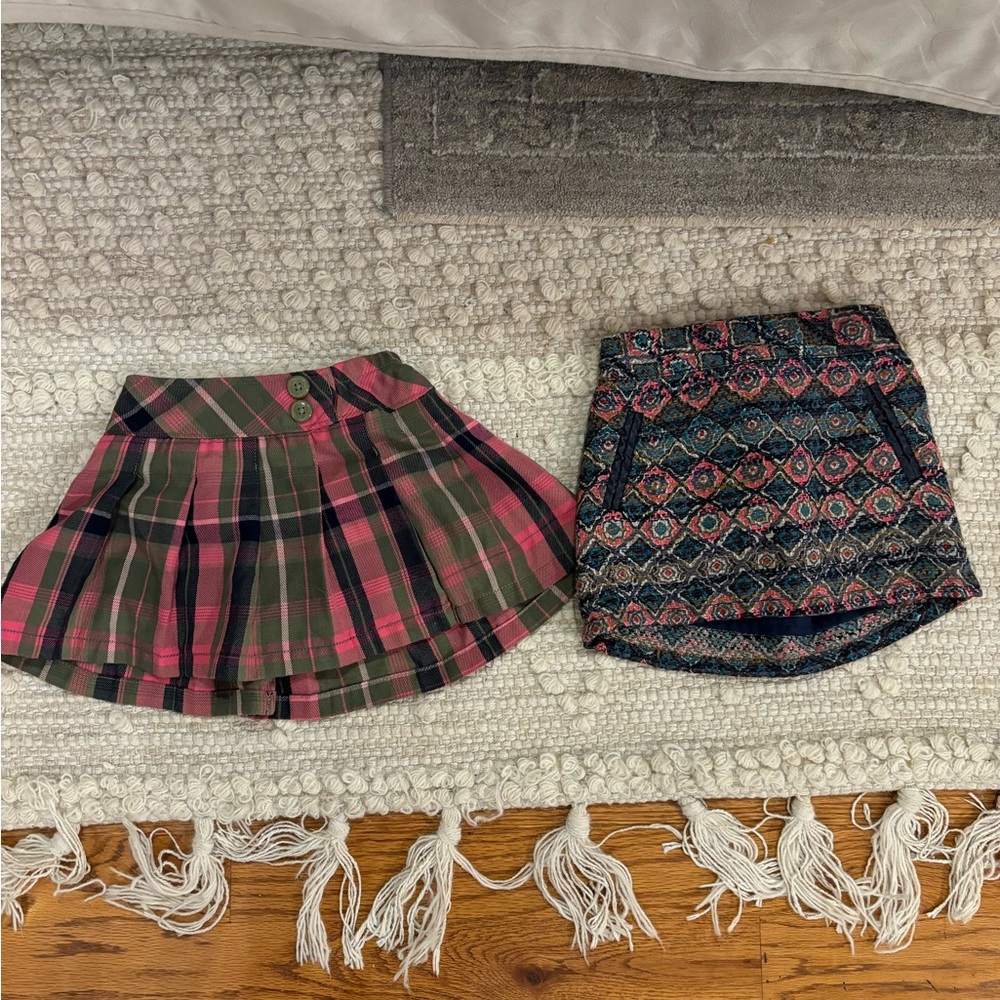 Set of two baby skirts